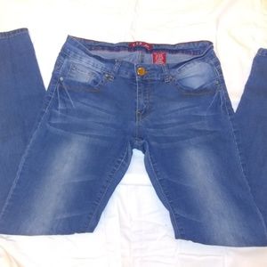 🔥❤️ Make Me A Offer ❤️V.I.P Mid-Rise Skinny Jeans